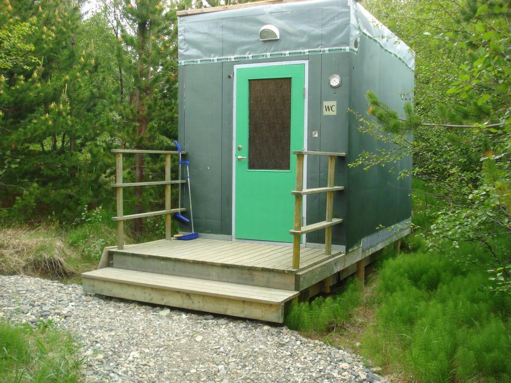 Vinland Camping Pods Эгильсстадир Номер фото